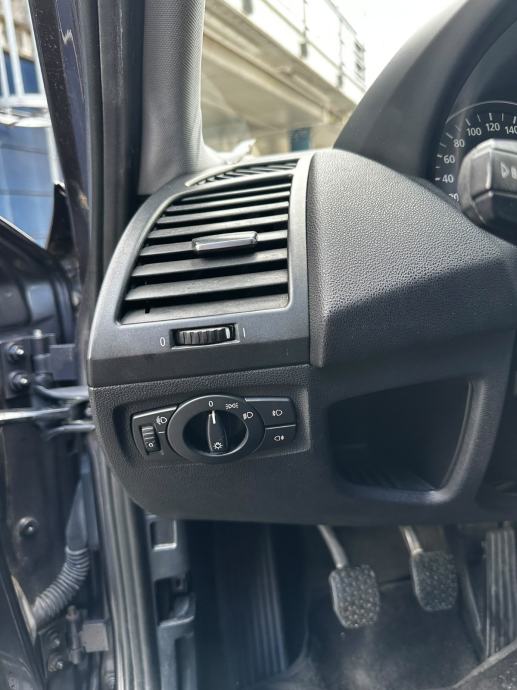 BMW serija 1 118d*Hr.Auto*Reg god dana 09/2027*Klima*Odlično stanje*, fotografija 16