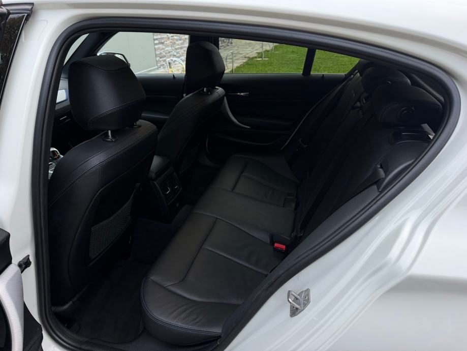 BMW serija 1 118d *M-paket*2019*, fotografija 17