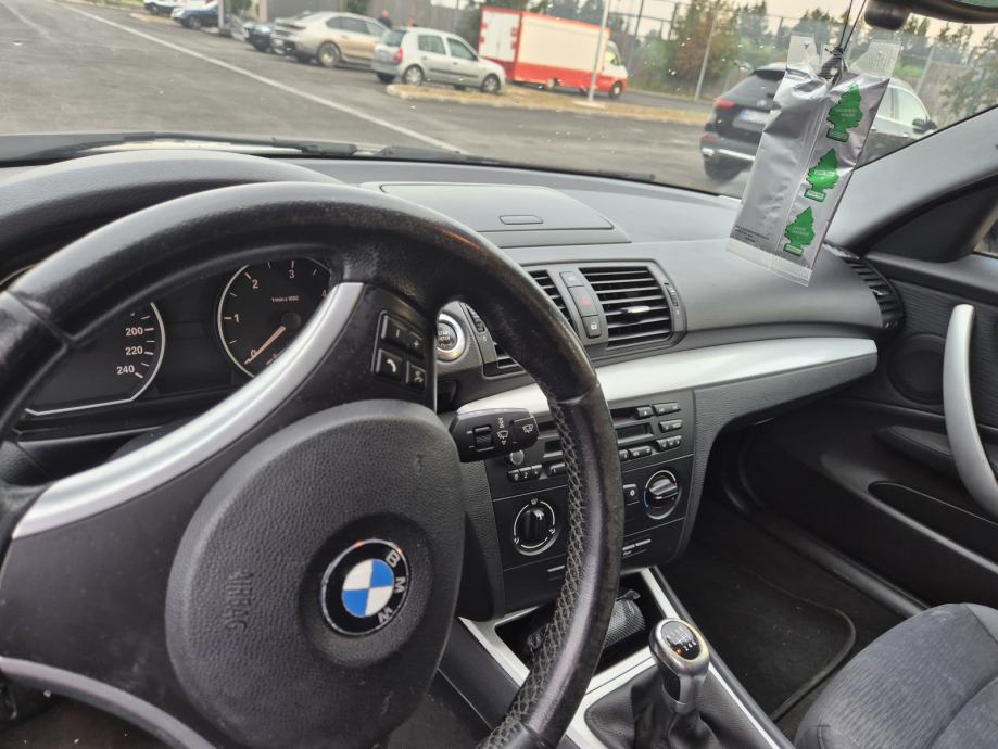 BMW serija 1 118d, fotografija 5