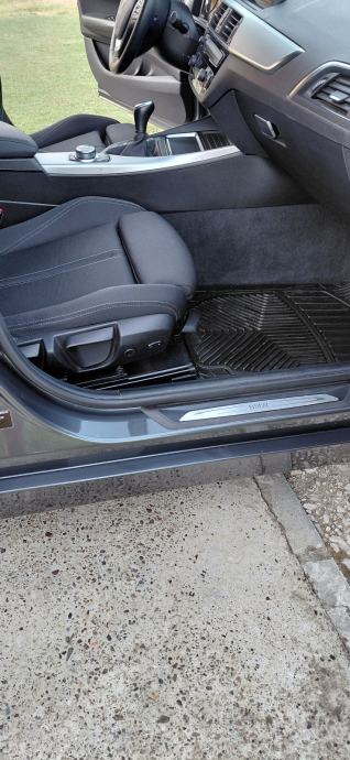 BMW serija 1 118d, fotografija 15