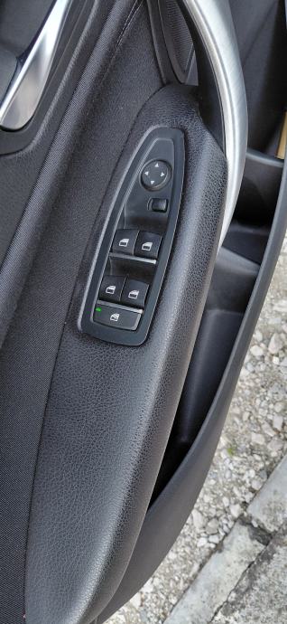 BMW serija 1 118d, fotografija 11