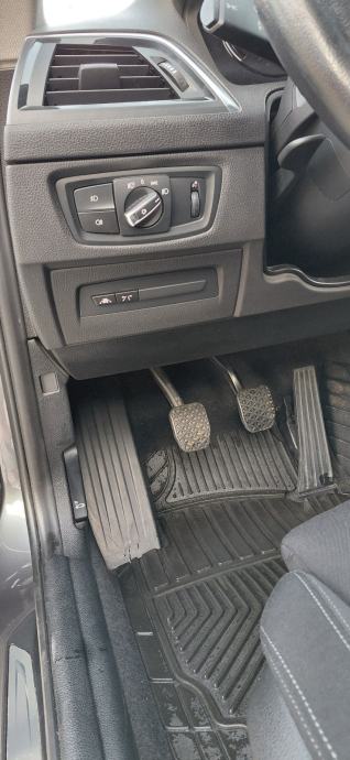 BMW serija 1 118d, fotografija 12
