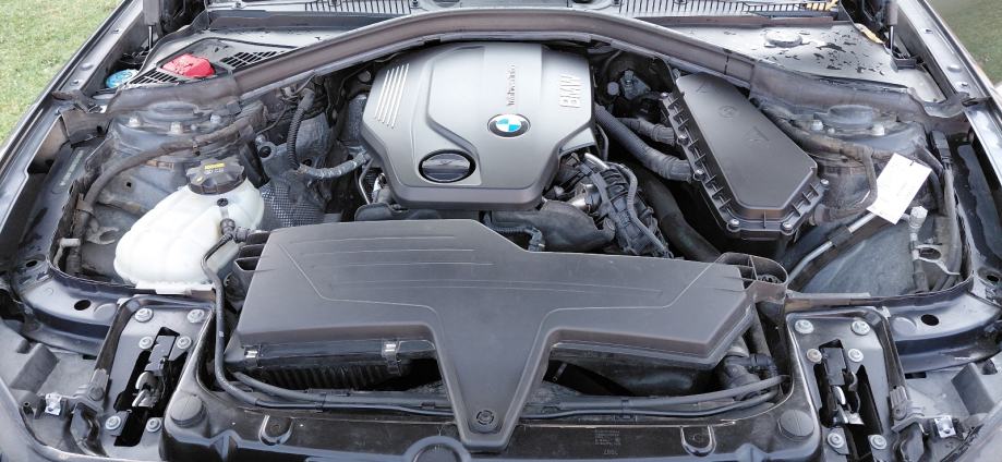 BMW serija 1 118d, fotografija 18