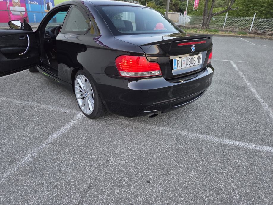 BMW serija 1 118d, fotografija 8