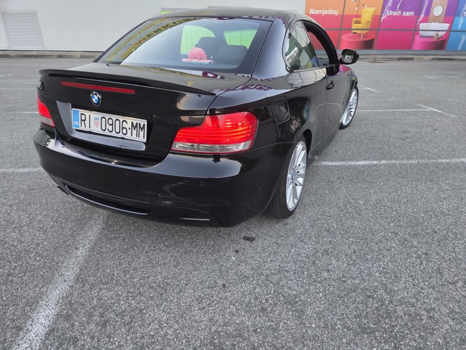 BMW serija 1 118d, fotografija 6