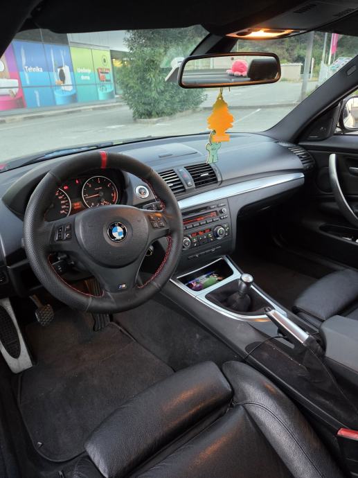 BMW serija 1 118d, fotografija 10