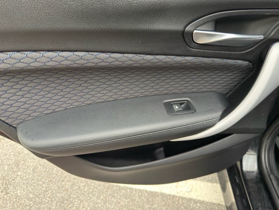 BMW serija 1 118d M Paket Lci Aut, fotografija 13