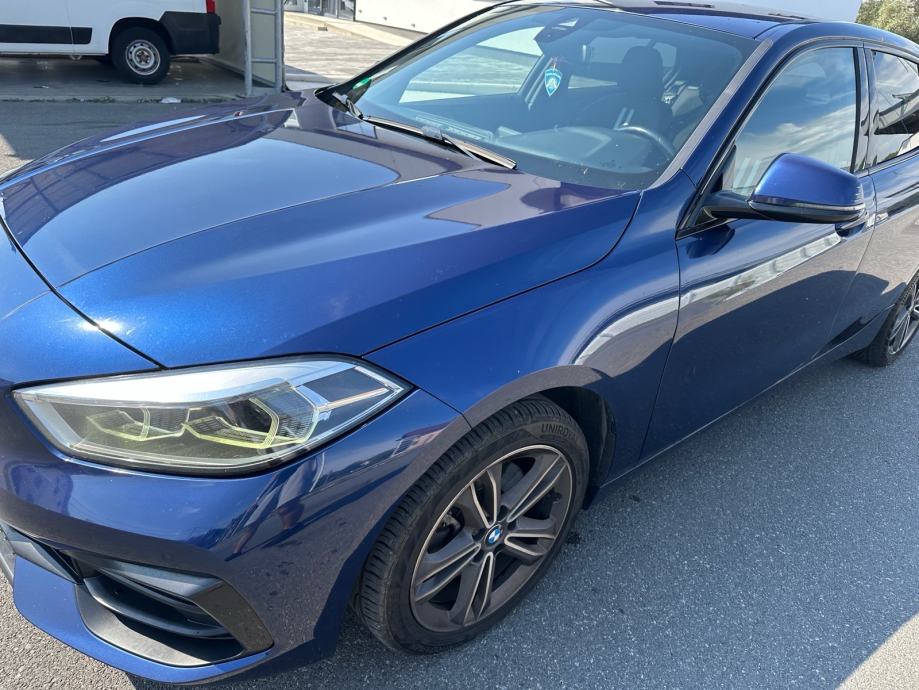 BMW serija 1 118d, fotografija 9