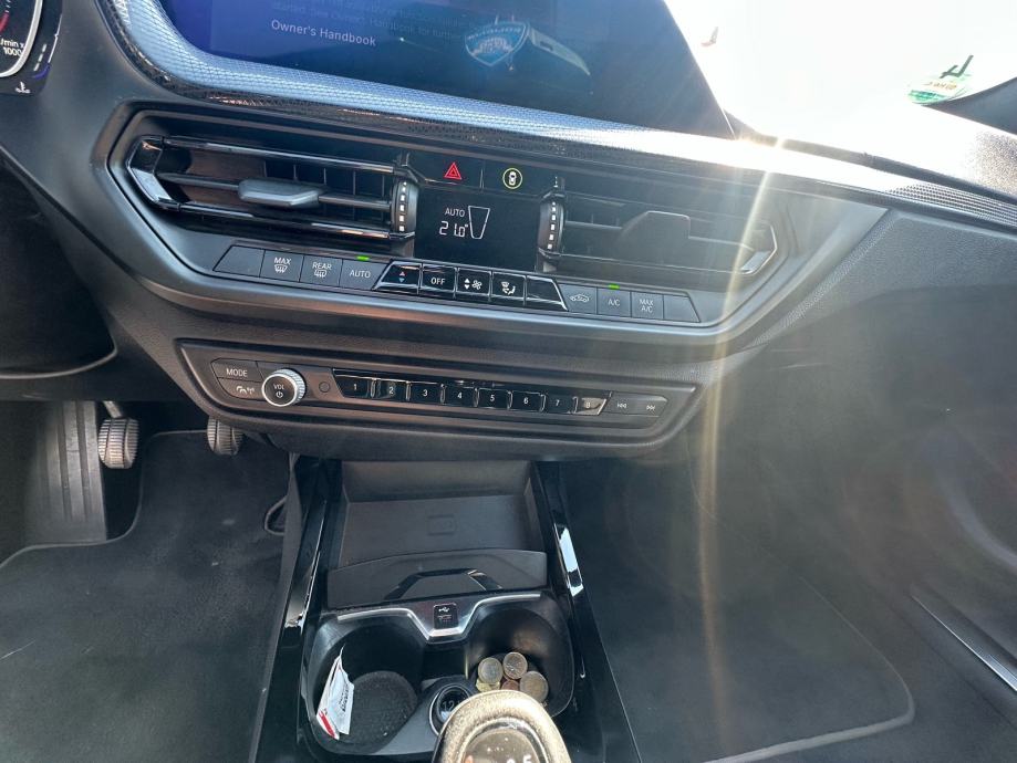 BMW serija 1 118d, fotografija 16