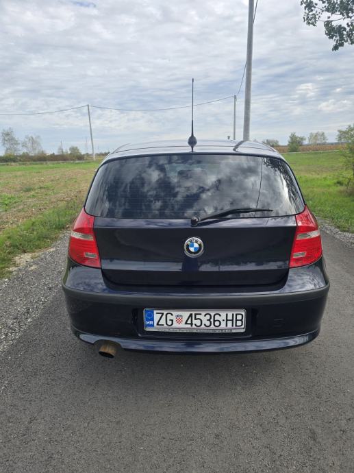 BMW serija 1 118d / Alu 16 / Navigacija / Dig.klima / 2 vlasnik /, fotografija 4