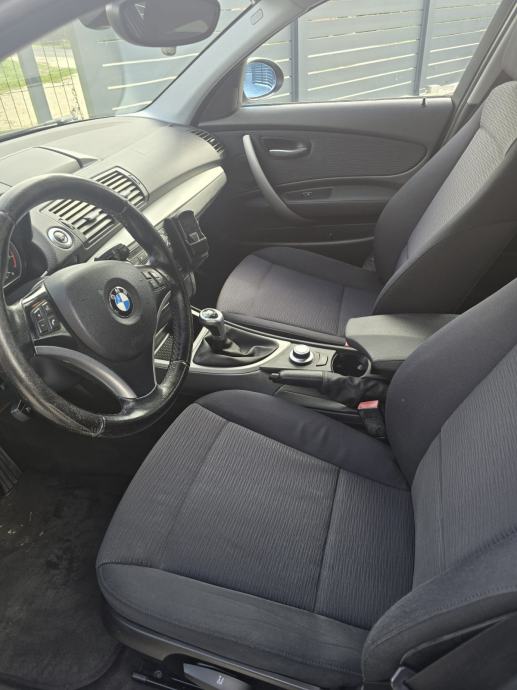 BMW serija 1 118d / Alu 16 / Navigacija / Dig.klima / 2 vlasnik /, fotografija 9