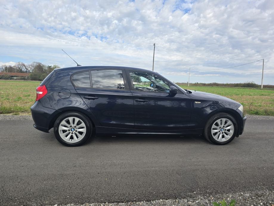 BMW serija 1 118d / Alu 16 / Navigacija / Dig.klima / 2 vlasnik /, fotografija 6