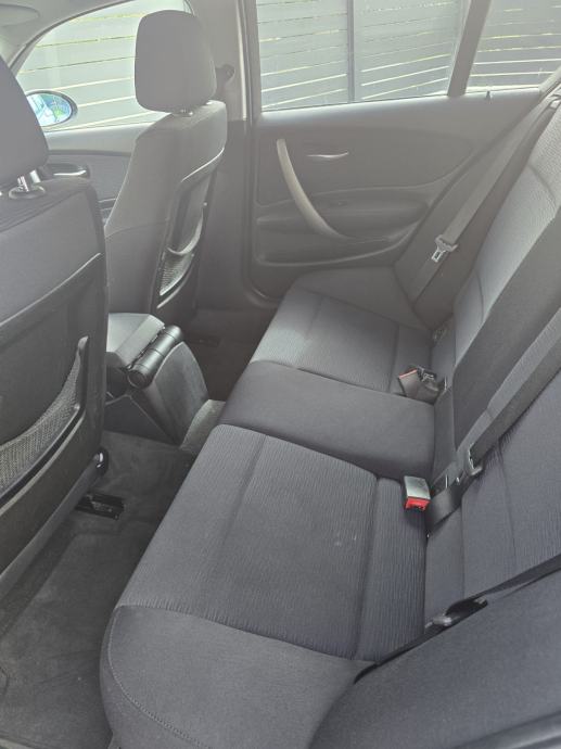 BMW serija 1 118d / Alu 16 / Navigacija / Dig.klima / 2 vlasnik /, fotografija 14