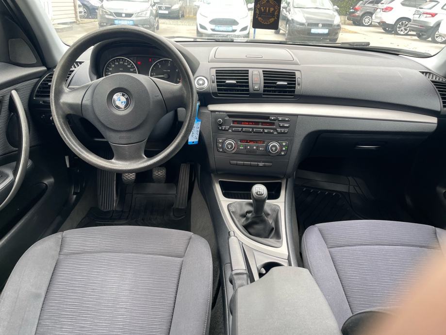 BMW serija 1 118d, fotografija 11