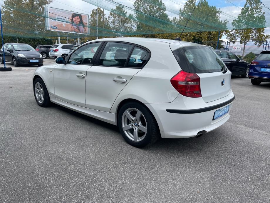 BMW serija 1 118d, fotografija 16