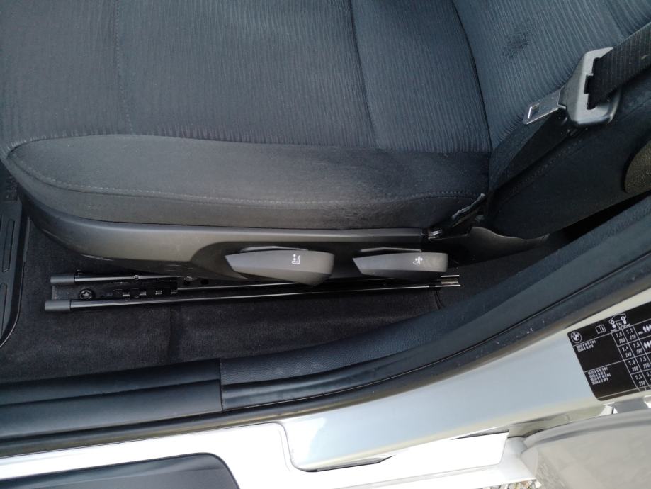 BMW serija 1 118d, fotografija 15
