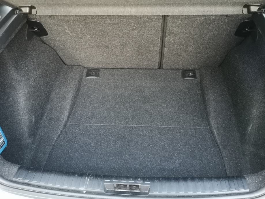 BMW serija 1 118d, fotografija 11
