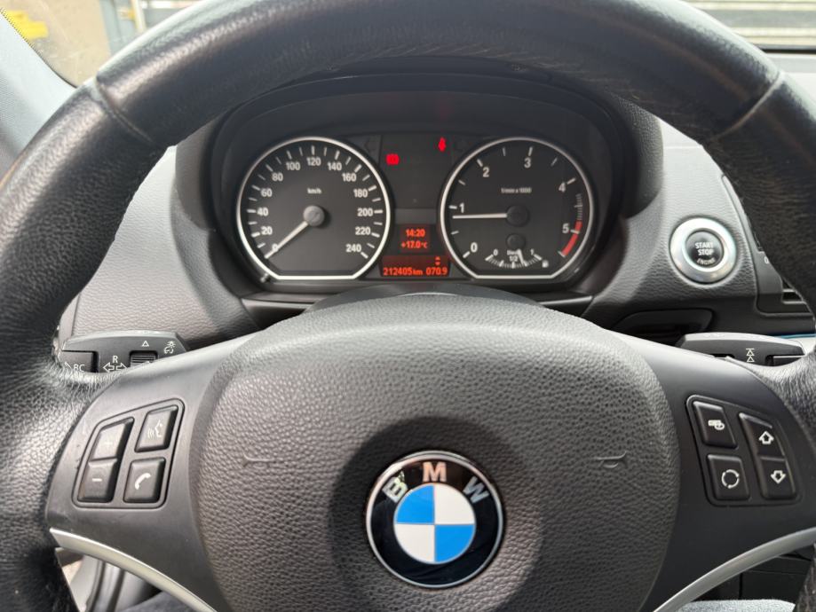 BMW serija 1 118d, fotografija 20