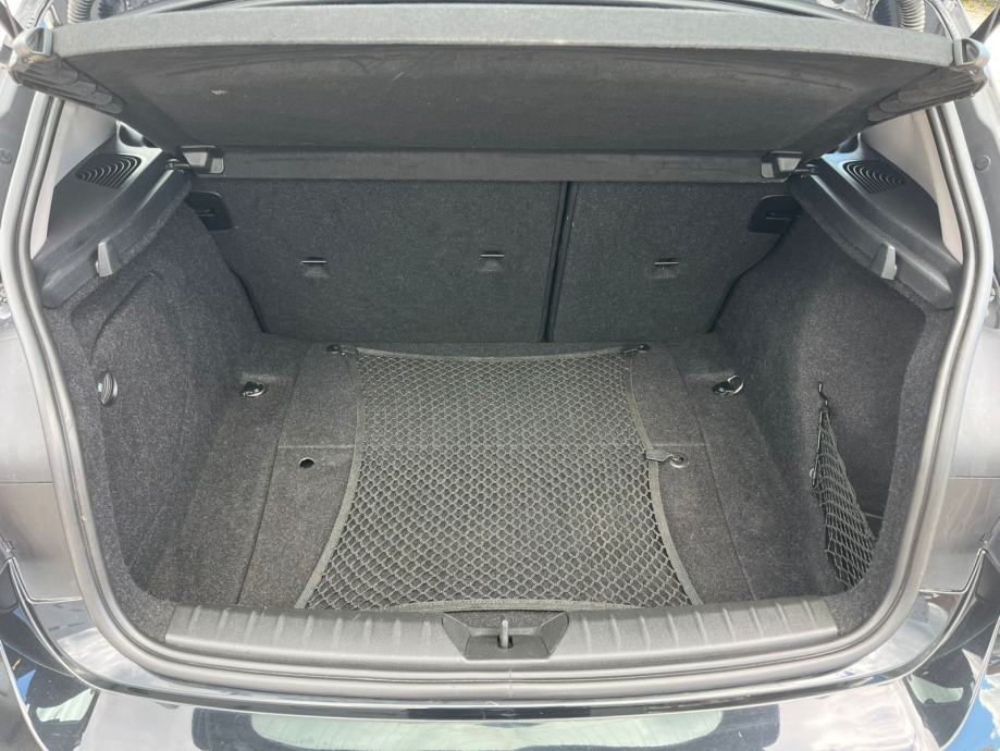 BMW serija 1 118d, fotografija 10