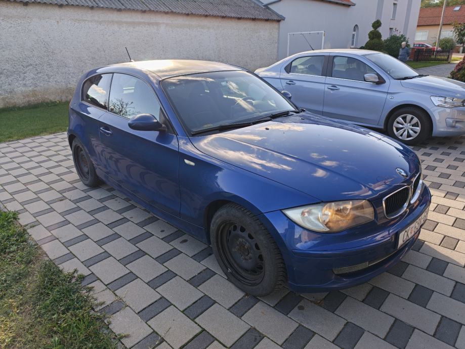 BMW serija 1 118d, fotografija 8