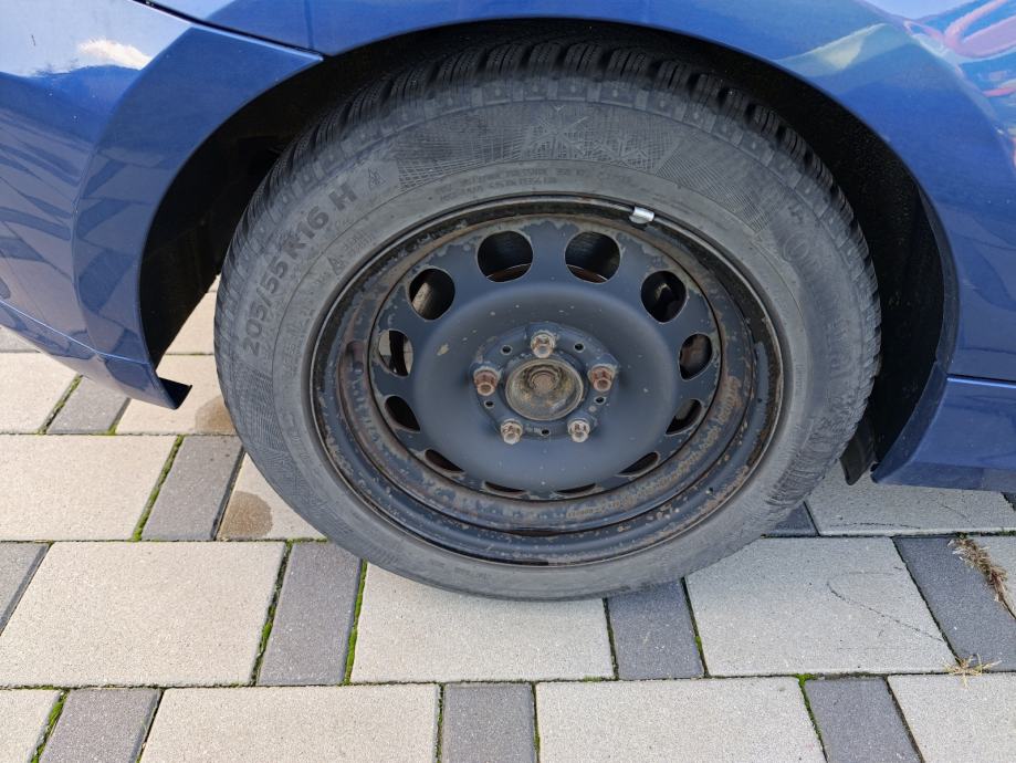 BMW serija 1 118d, fotografija 16