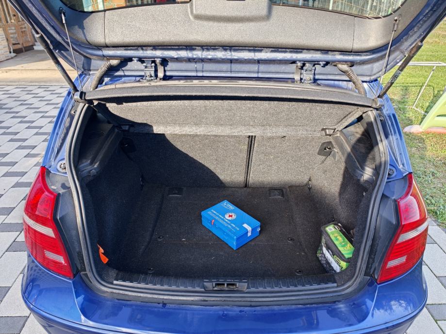 BMW serija 1 118d, fotografija 10