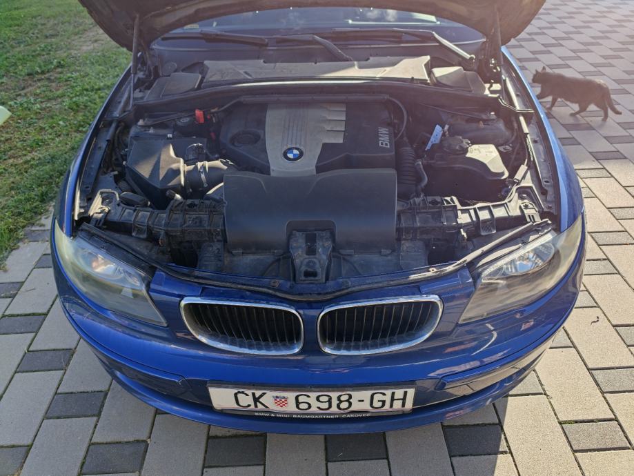 BMW serija 1 118d, fotografija 15