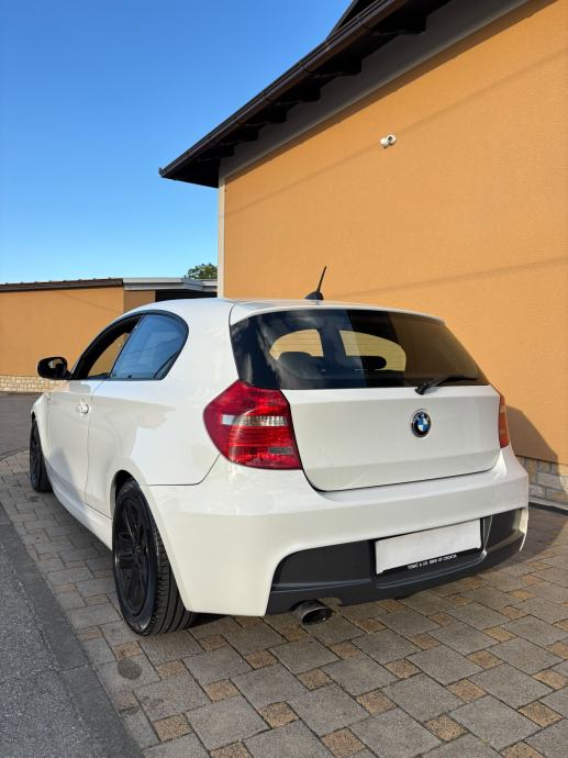 BMW 118d Sport - LCI - ORG M PAKET - REG 1 GOD - PRILIKA!!!, fotografija 9