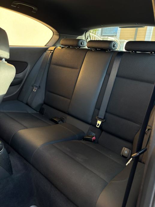 BMW 118d Sport - LCI - ORG M PAKET - REG 1 GOD - PRILIKA!!!, fotografija 20