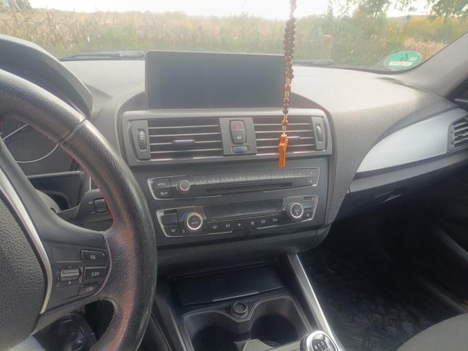 BMW serija 1 118d Sport, fotografija 5
