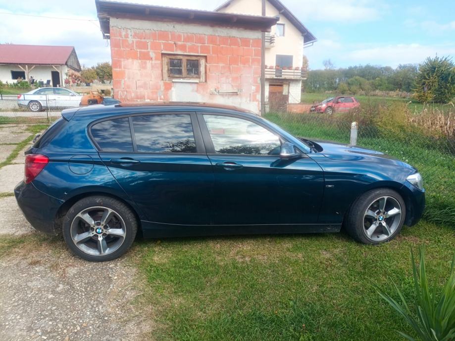 BMW serija 1 118d Sport, fotografija 3