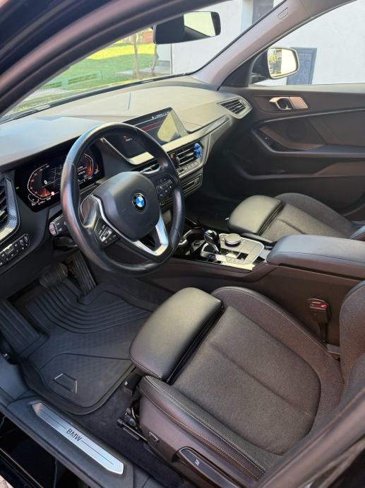 BMW serija 1 118d Sportline automatik, fotografija 8