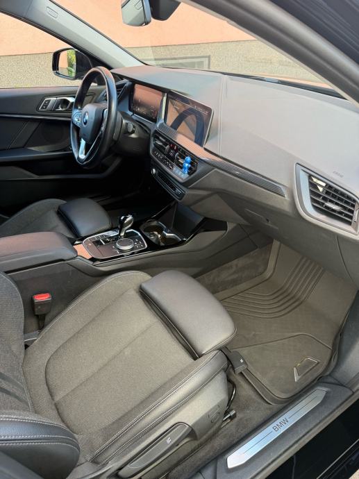 BMW serija 1 118d Sportline automatik, fotografija 10