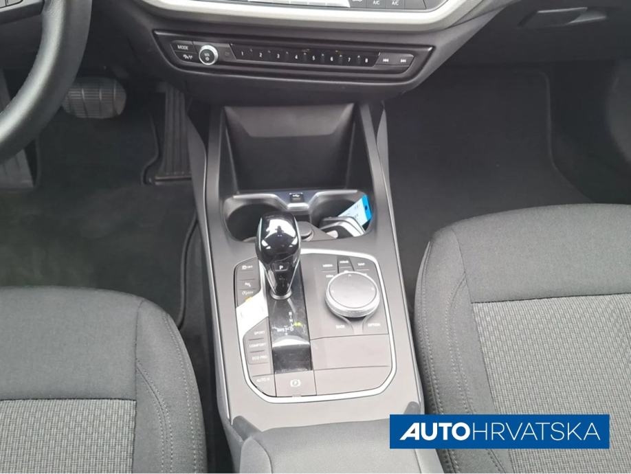 BMW SERIJA 1 118I ADVANTAGE-JAMSTVO, 22.990,00 € - Akcija, fotografija 12