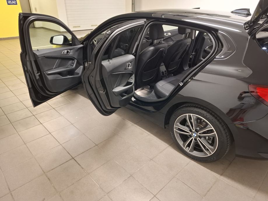 BMW serija 1 118i automatik, fotografija 12