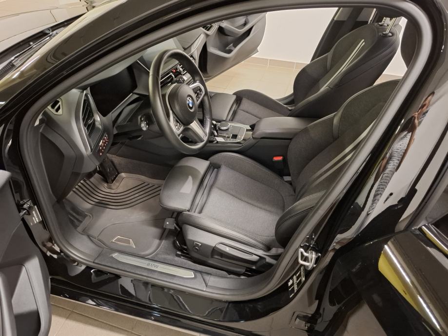 BMW serija 1 118i automatik, fotografija 15
