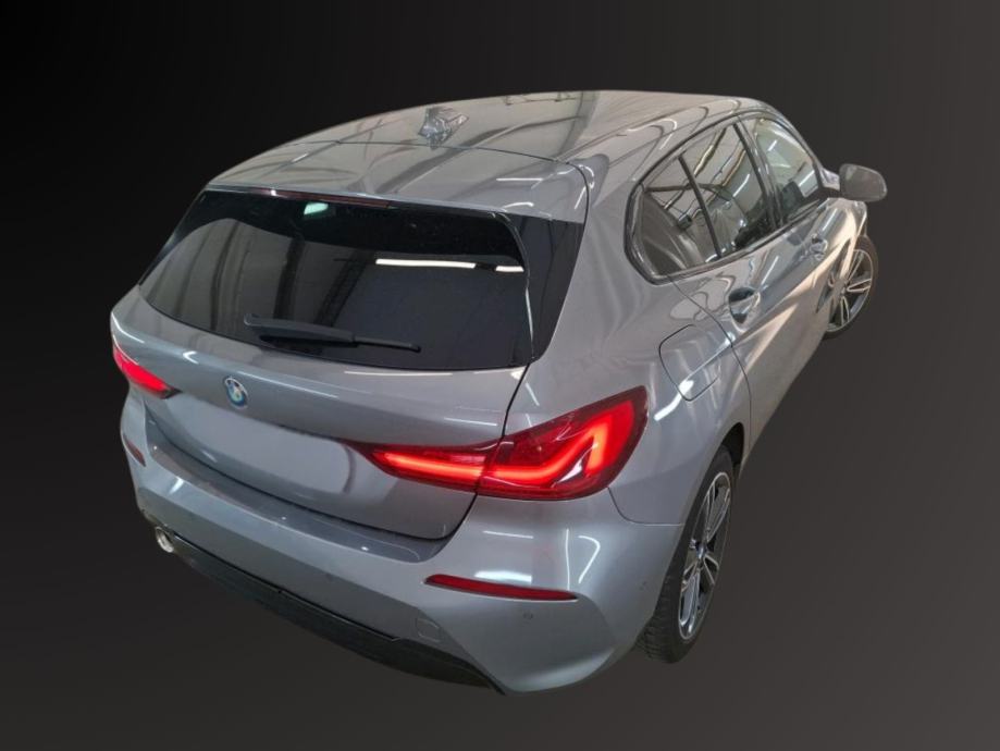 BMW serija 1 118i Sport Line Automatik |LED |Kam |P.senz |Temp |JAMSTV, fotografija 2