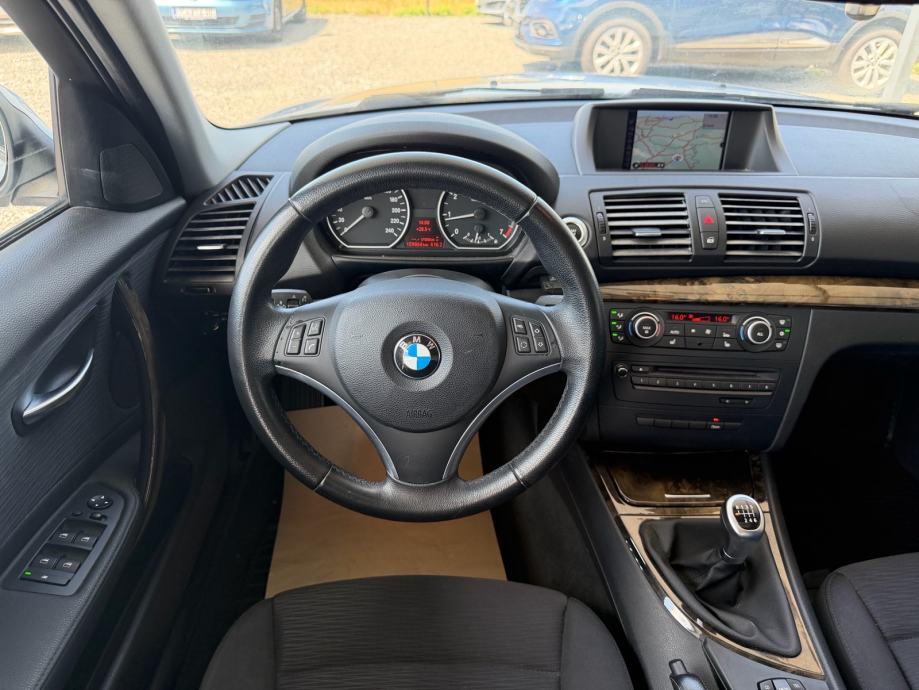 BMW serija 1 118i reg:05/2027, fotografija 13