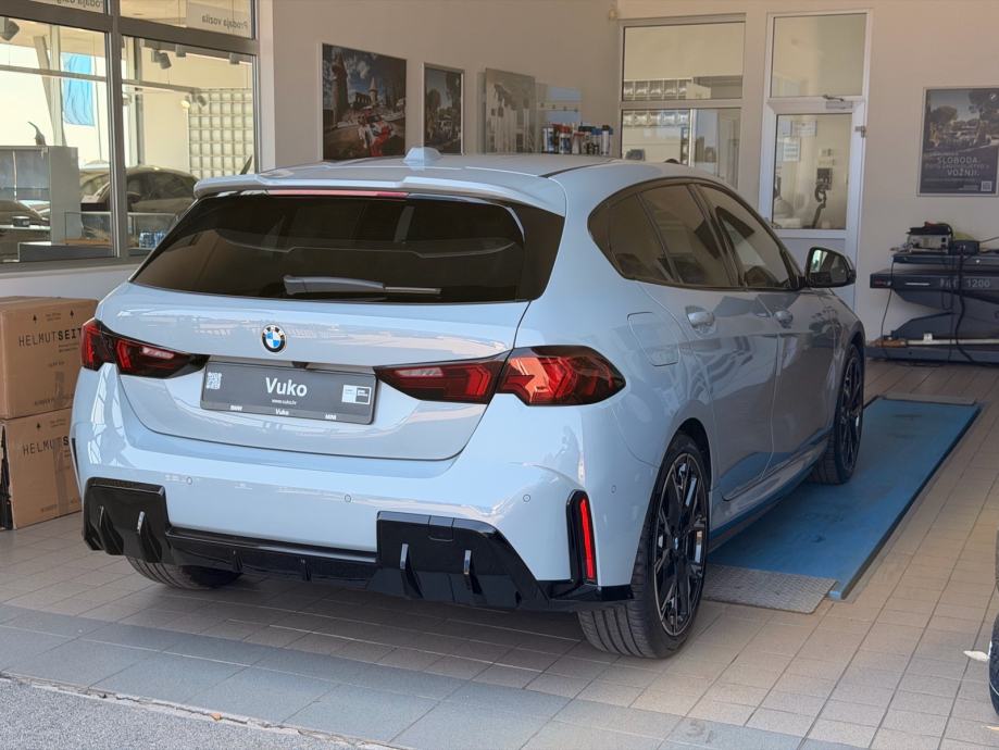 BMW serija 1 120 automatik M-sport PRO, fotografija 6