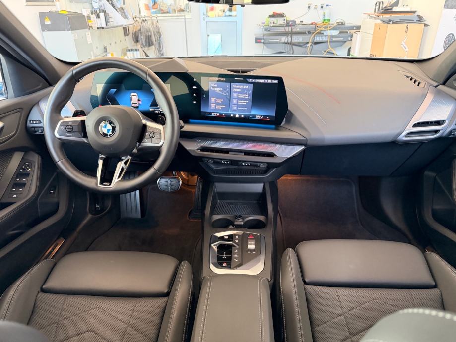 BMW serija 1 120 automatik M-sport PRO, fotografija 8