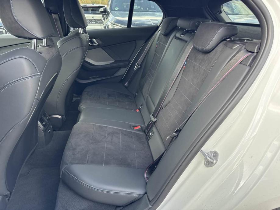 BMW serija 1 120 automatik M sport PRO, fotografija 12