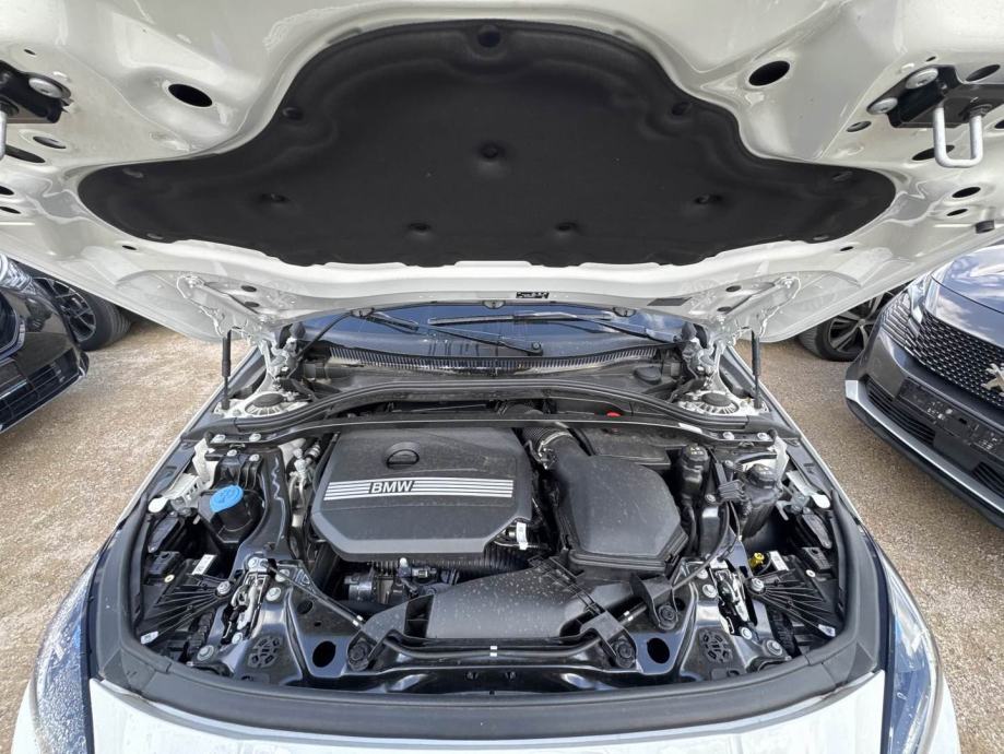 BMW serija 1 120 automatik M sport PRO, fotografija 14