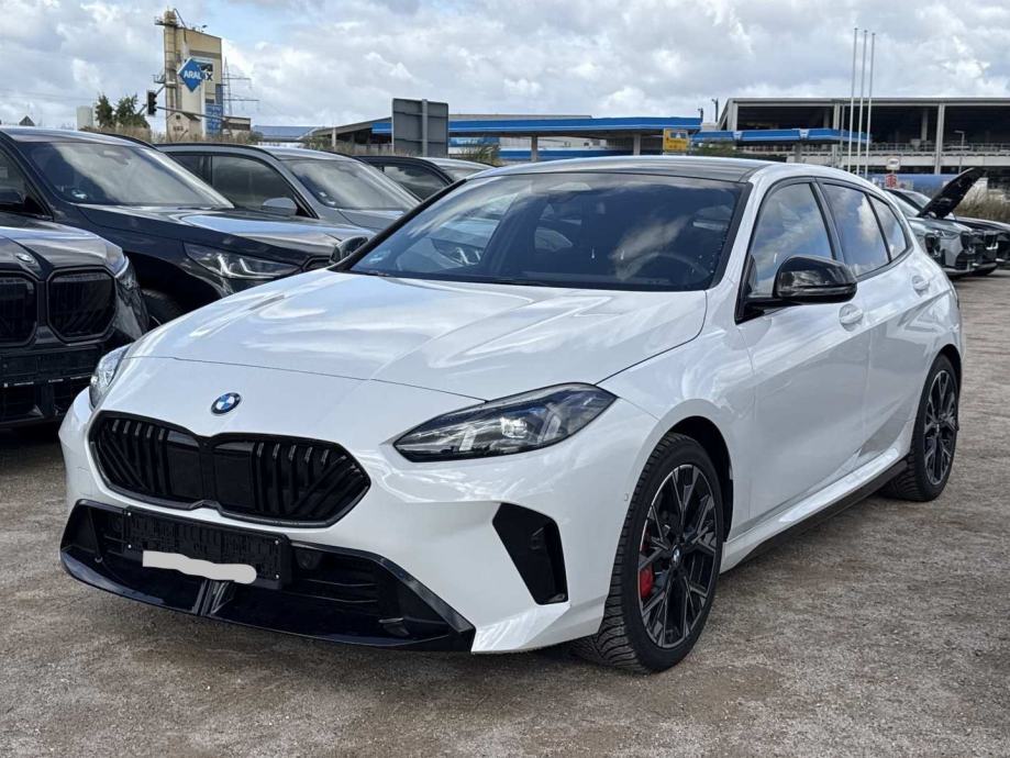 BMW serija 1 120 automatik M sport PRO, fotografija 3