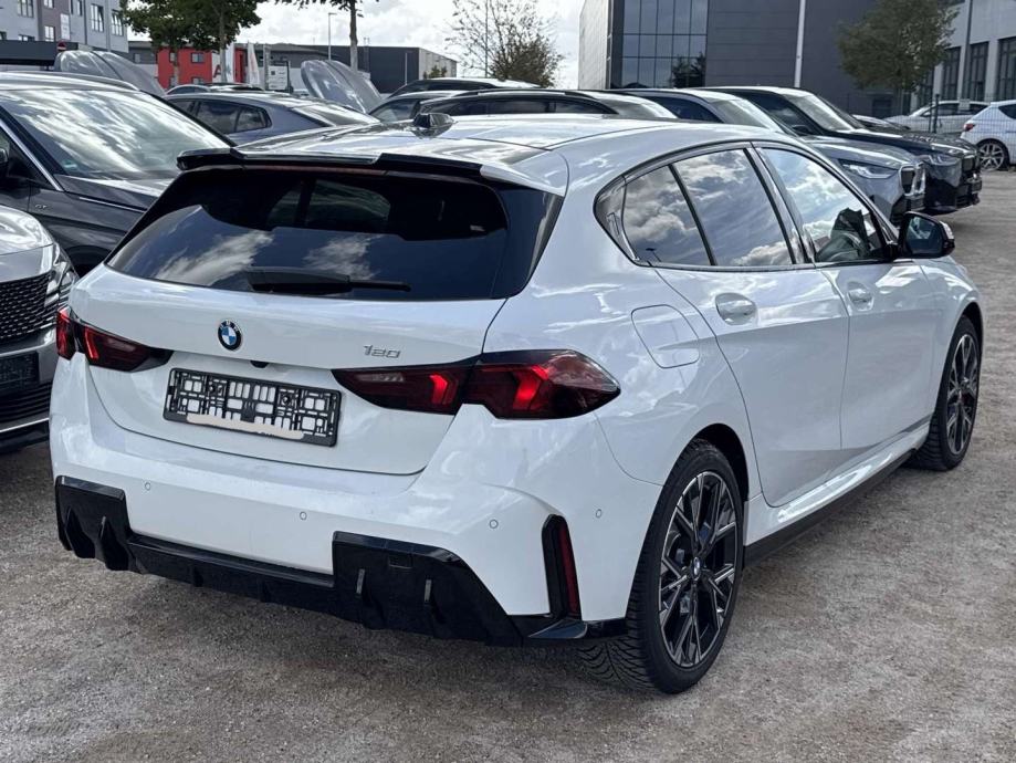 BMW serija 1 120 automatik M sport PRO, fotografija 6
