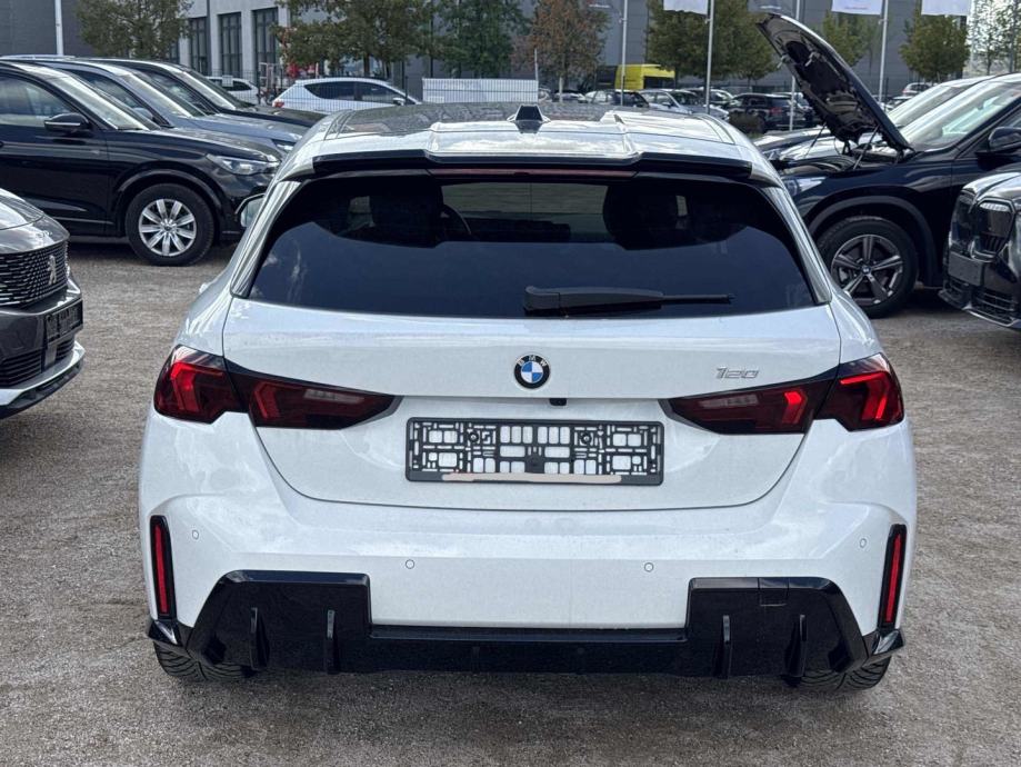 BMW serija 1 120 automatik M sport PRO, fotografija 5