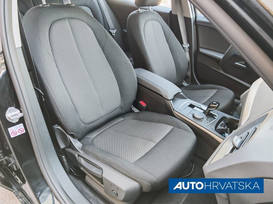 BMW SERIJA 1 120D ADVANTAGE 140KW AT8 - Jamstvo 15 mjeseci, 23.890,00, fotografija 11