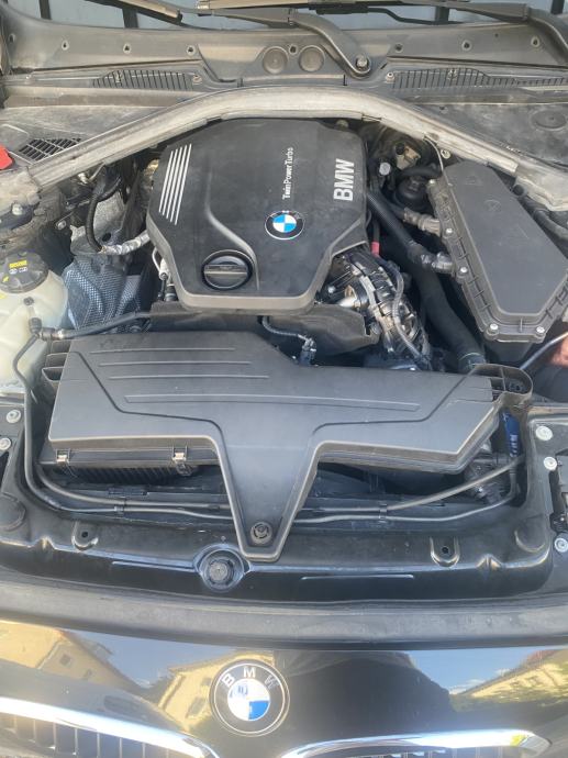 BMW serija 1 120d automatik, fotografija 6