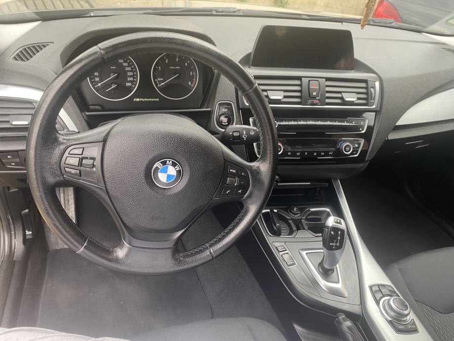 BMW serija 1 120d automatik, fotografija 9