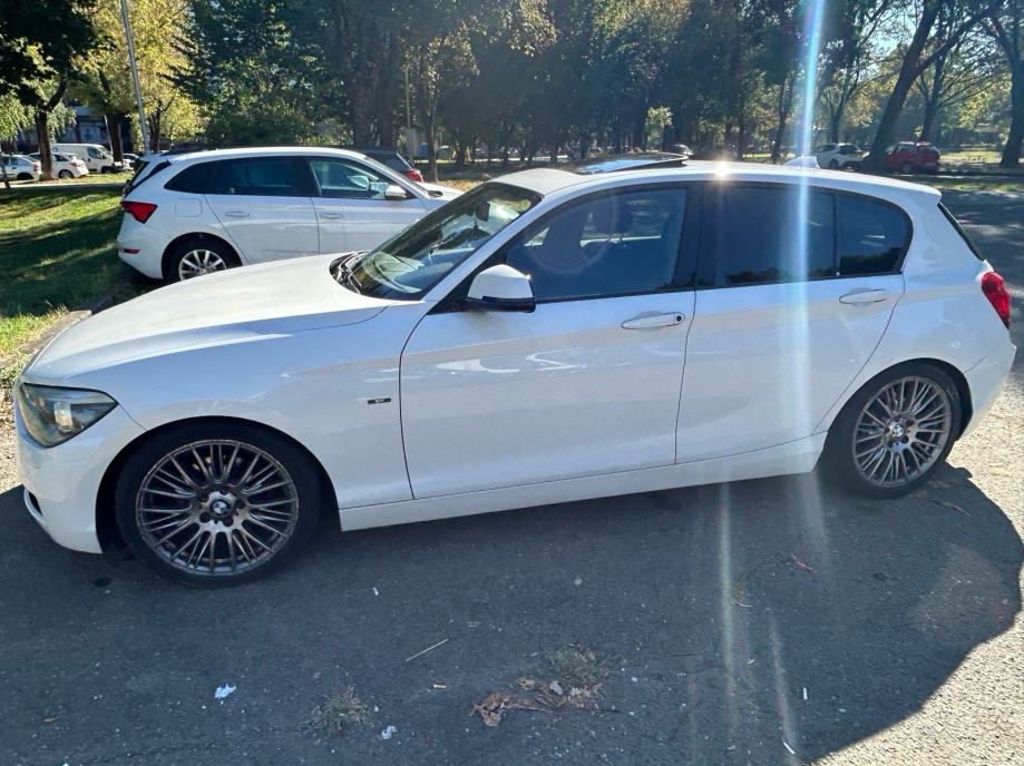 BMW serija 1 120d Sport ••Automatik••, fotografija 3