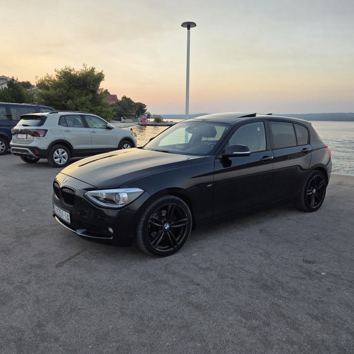 BMW serija 1 120d Sport automatik, fotografija 4
